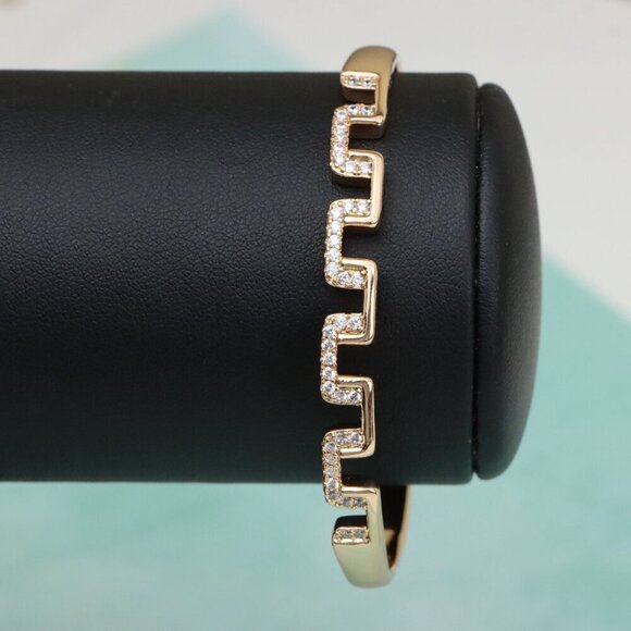 Geometric Rose Gold Bangle with Zig-Zag Diamond Design, XPBL0447 - Picture 6 of 11